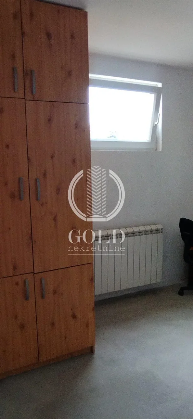 Maršala Žukova, Adice, 5+ petosobna, 126 m²