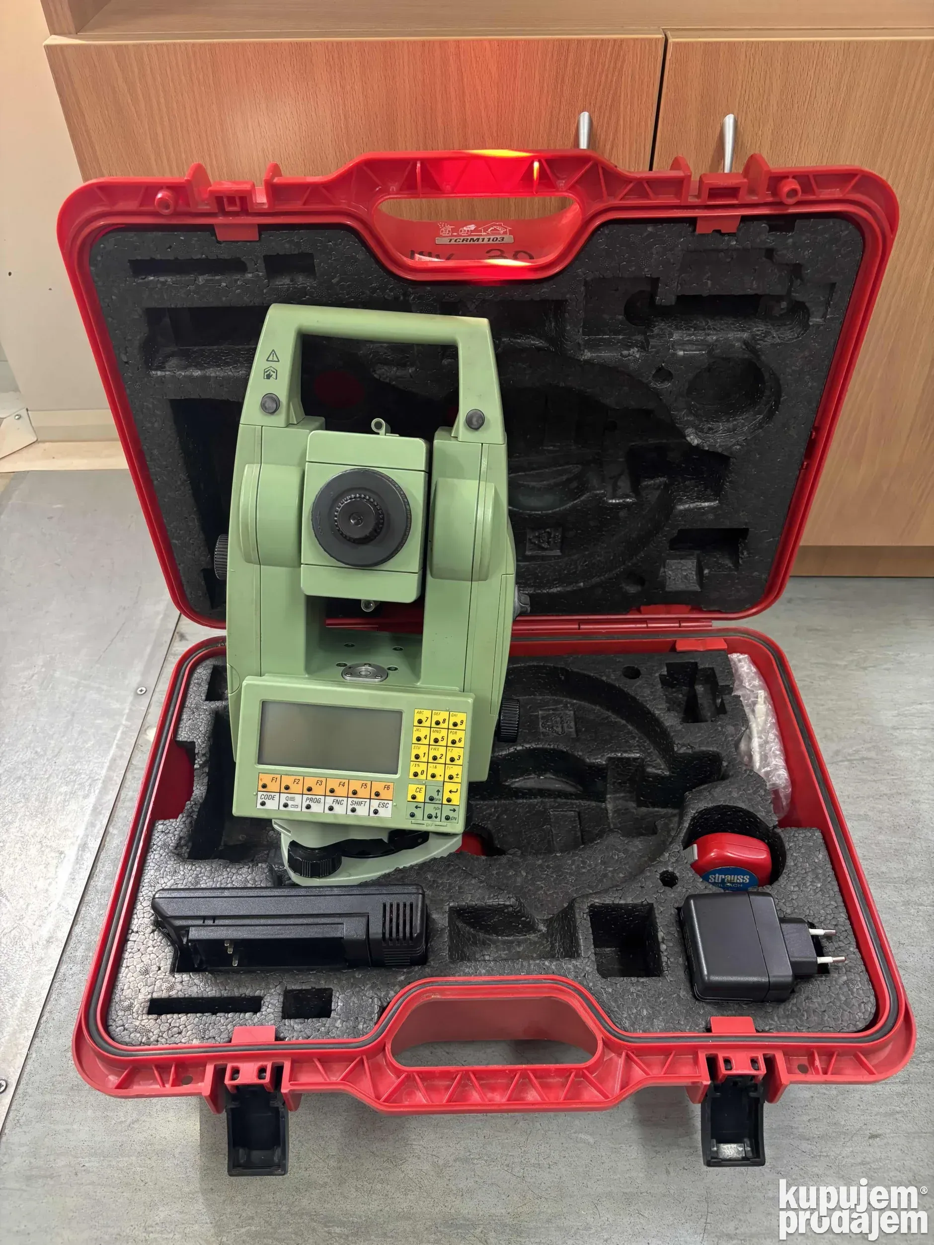 Leica TCRM1103-totalna stanica