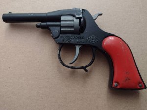 decji pistolj na kapisle giubbe rosse 1957 colpi 5
