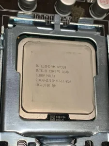 Intel core2quad Q9550 Socket 775