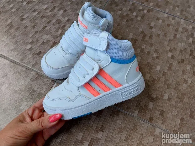 Duboke Adidas patike za devojčicu broj 26
