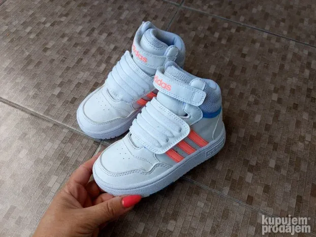 Duboke Adidas patike za devojčicu broj 26