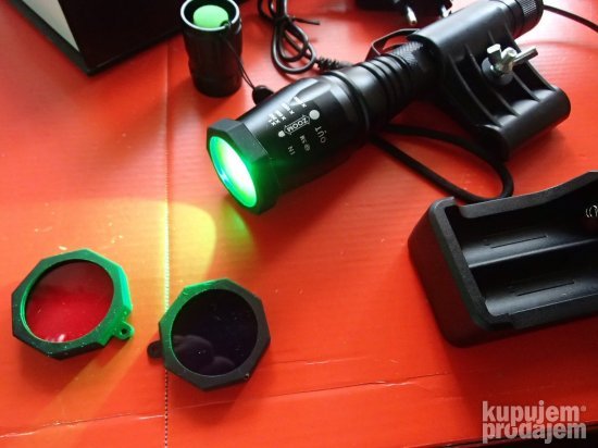 XML T6 police  kvalitetna rucna i lovacka lampa 2020