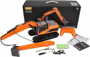 Rc Bager Significantly longer boom and spoon handle than com