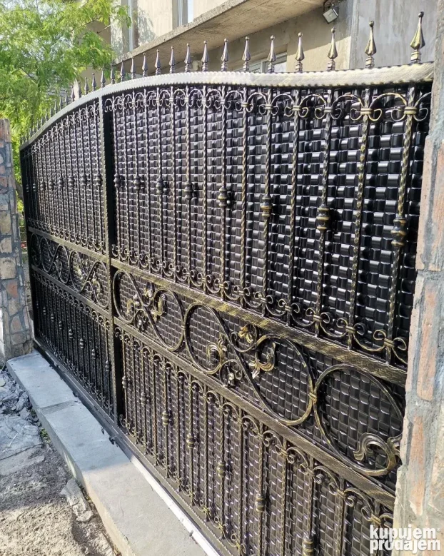Kovane kapije i ograde