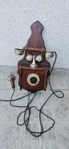 stari fiksni telefon