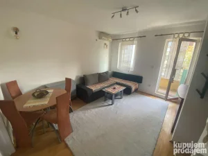 Generala Aracica, Bogoslovija, 2.0 dvosoban, 45 m²