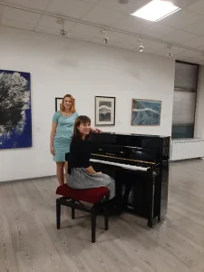 Casovi klavira za decu i odrasle(Profesor)