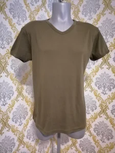 Maslinasta majica za punije muškarce