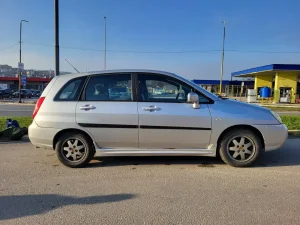 Suzuki Liana