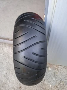 130 70 10 metzeler kao novo