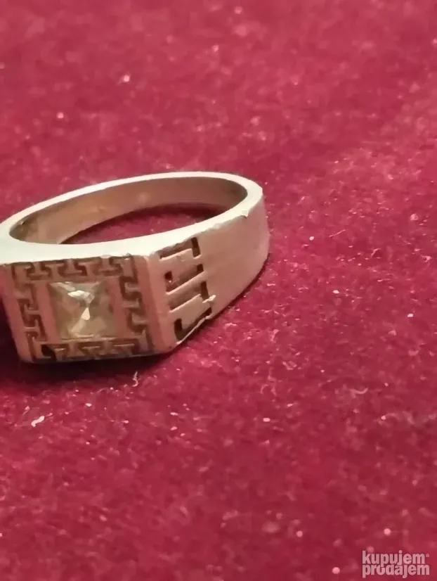 Srebrno zensko muski prsten 3.9gram-18mm
