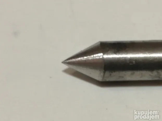 Siljak za strug, cilindricni prihvat Fi 8mm (4145)