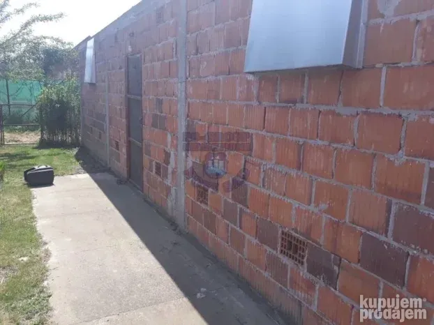 Spratna kuca -134m2 -Adice