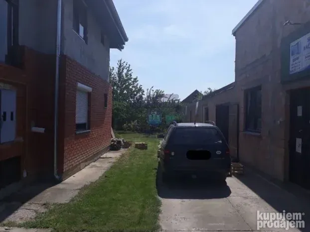 Spratna kuca -134m2 -Adice