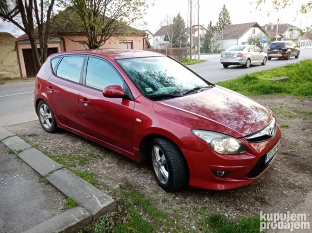 2011 Hyundai i30 1.4 OHC