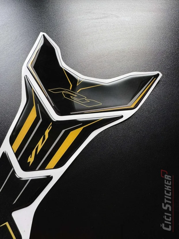 Yamaha R1 Tank pad - crno zlatno - stitnik rezervoara -2698