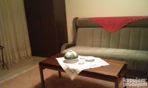 Nemanjina, Čačak, Medicinska škola, 2.0 dvosoban, 52 m²