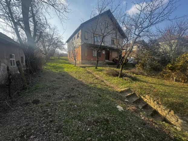 Lapovo, Lapovo, 4.0 četvorosoban, 113 m²
