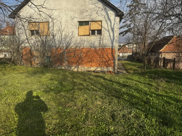 Lapovo, Lapovo, 4.0 četvorosoban, 113 m²