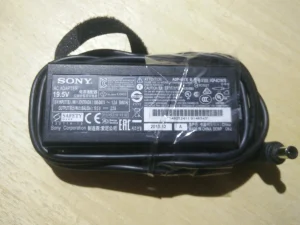 Sony 19.5V/2.3A laptop punjac original