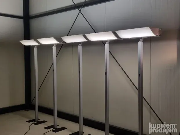 5 podnih lampi Zumtobel Staff