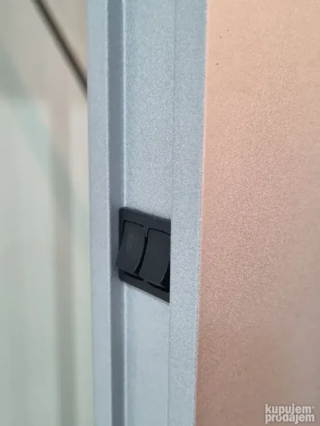 5 podnih lampi Zumtobel Staff