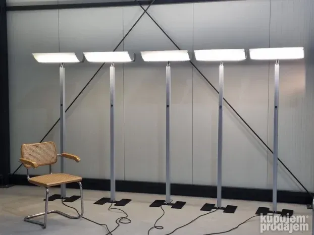 5 podnih lampi Zumtobel Staff
