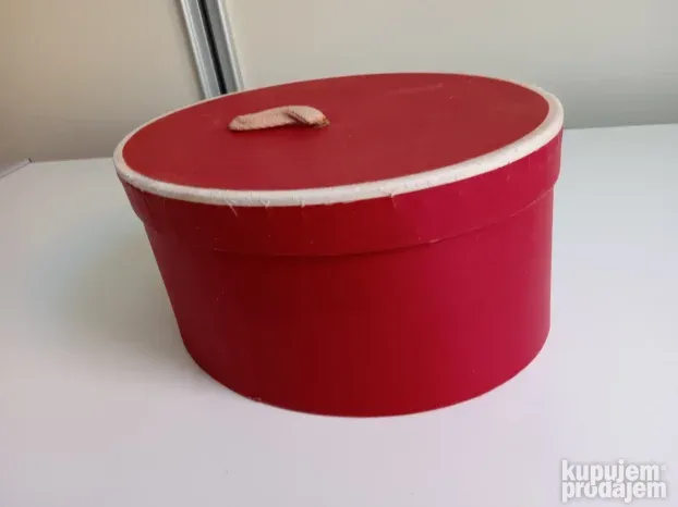 Kutija za sitnice crvena