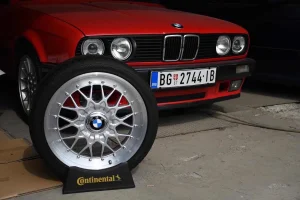 BMW retki delovi i volani iz 80ih 90ih