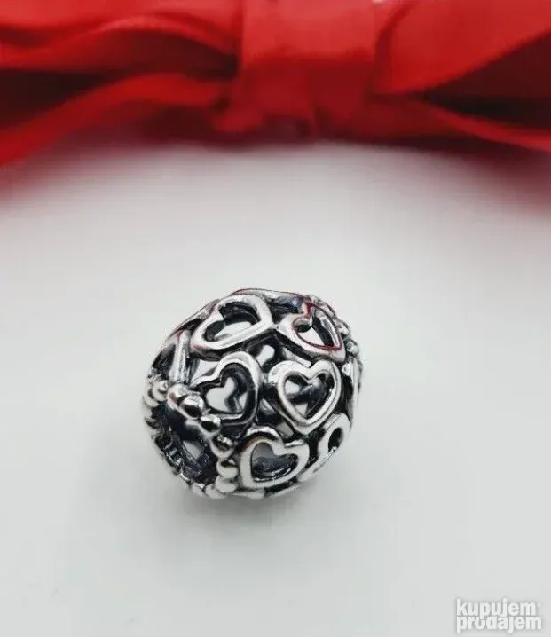 PANDORA privezak Open Heart srebro ale s925 790964