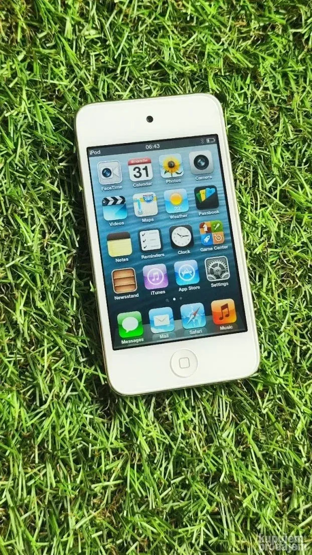 Apple iPod touch 4th Gen 8Gb A1367