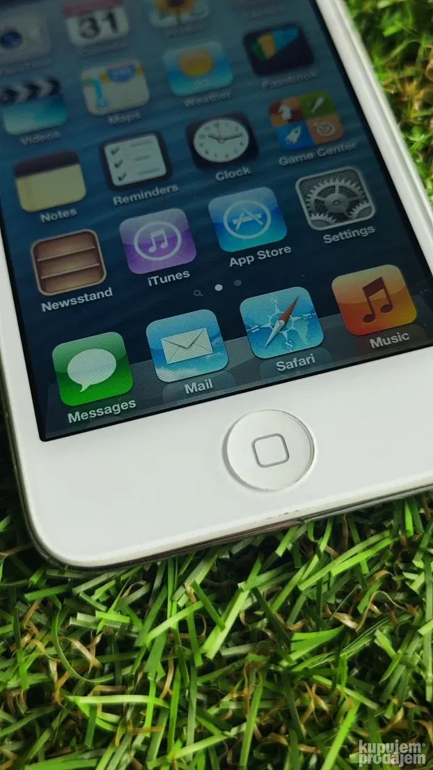 Apple iPod touch 4th Gen 8Gb A1367
