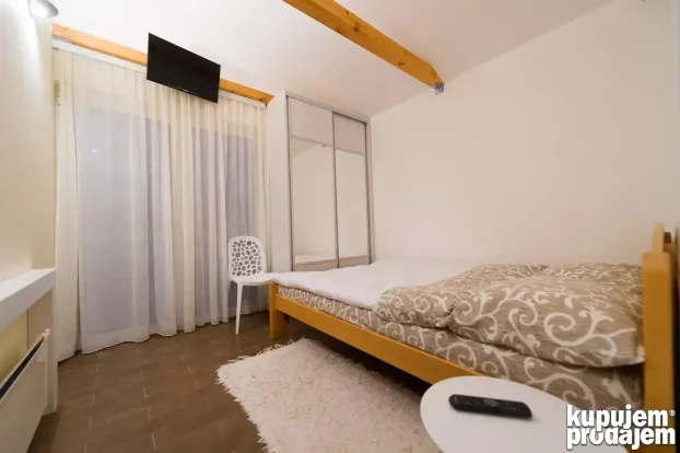 Dr Ivana Ribara, 3.0 trosobna, 120 m²