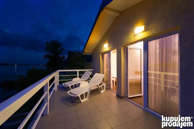 Dr Ivana Ribara, 3.0 trosobna, 120 m²