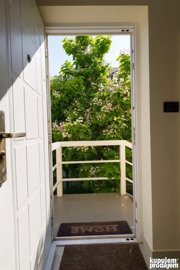 Dr Ivana Ribara, 3.0 trosobna, 120 m²