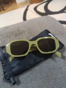 Prada ORIGINAL-kao novo