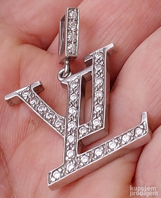 Prelep Stari Srebrni privezak Louis Vuittton, sa Logom brend