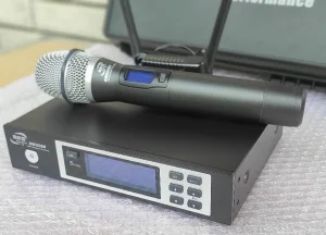 Bežični mikrofon Bes Audio BW350 584-608 freqfencija