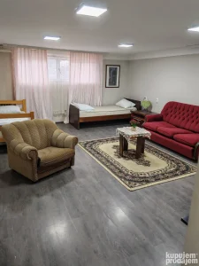 Smestaj za radnike Surčin, 55m2