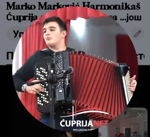 Za vas mladi harmonikaš kompozitor i pevač mi