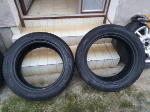 Dve dobre M+S NOKIAN gume 18 ke 235-55/18  Dot 3509 sa 6,5 m