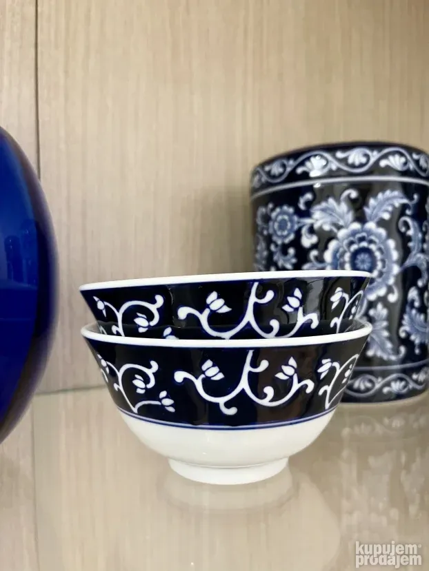 Sve 50eur - Porcelan Cajni Set Cinije Kanister Blenko Vazna