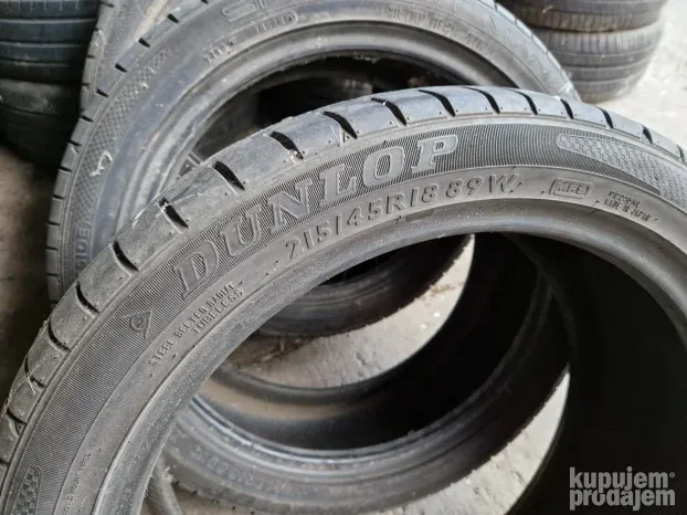 Cetiri odlicne letnje gume 18 ke DUNLOP 215-45/18 Dot 1714 s