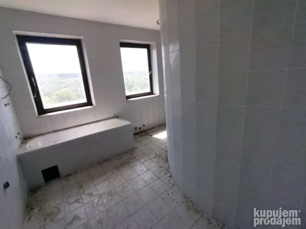 Odlična investicija, Čerević-984m2!