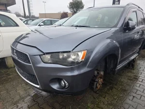 Mitsubishi Outlander polovni delovi
