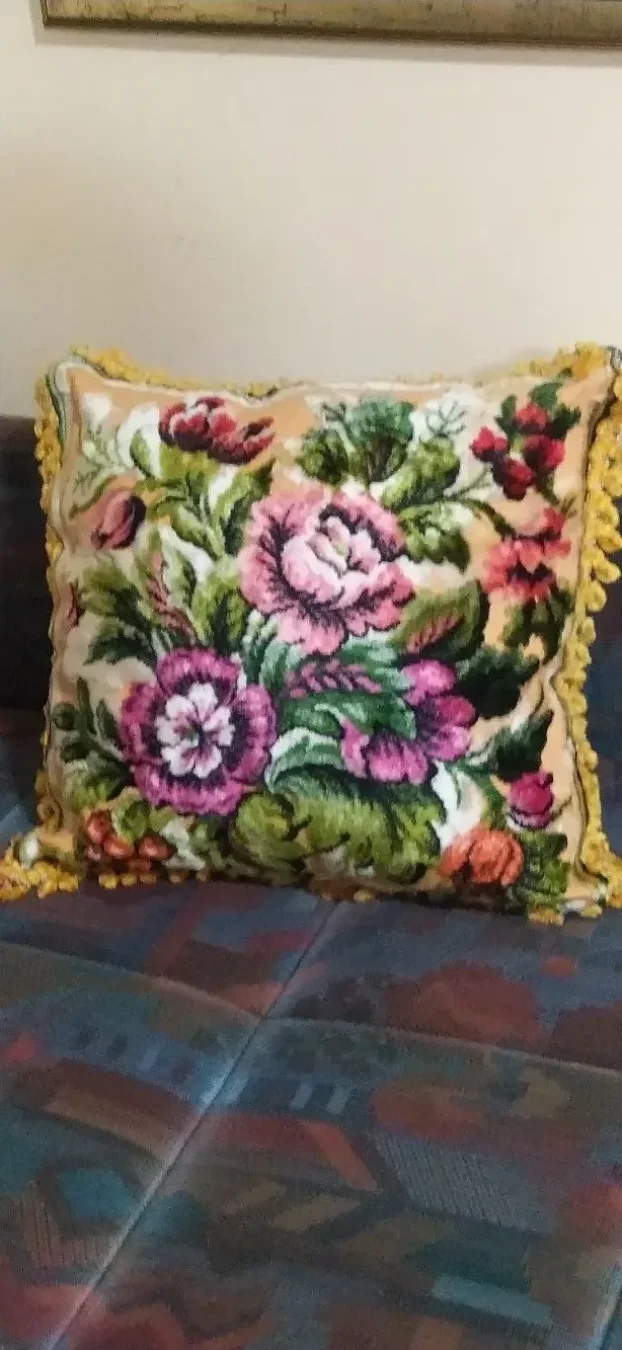 Plišani jastuk,45x45cm,prelep