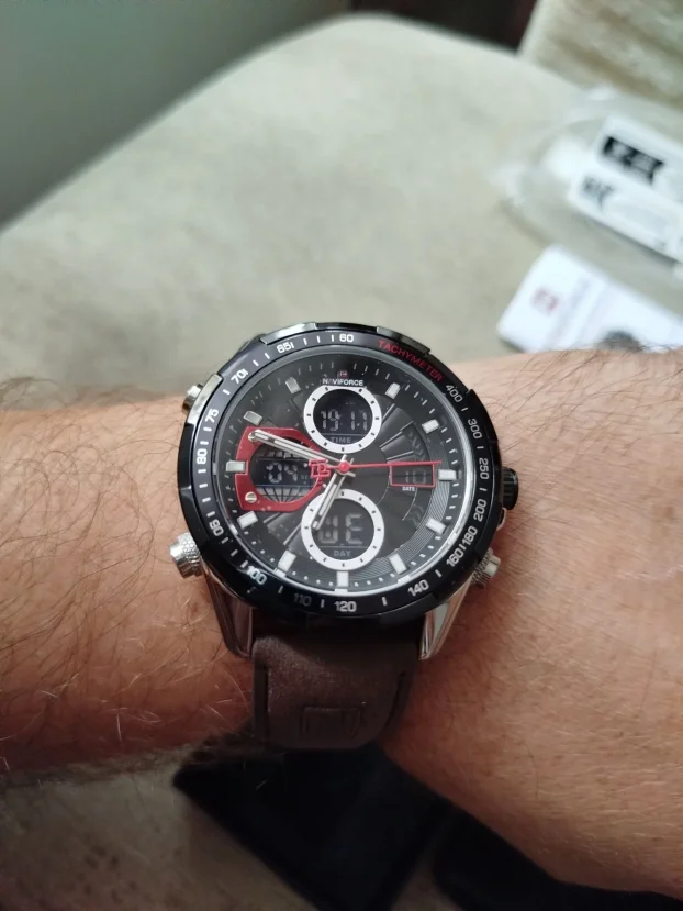 Muski rucni sat Naviforce NF9197l u kutiji