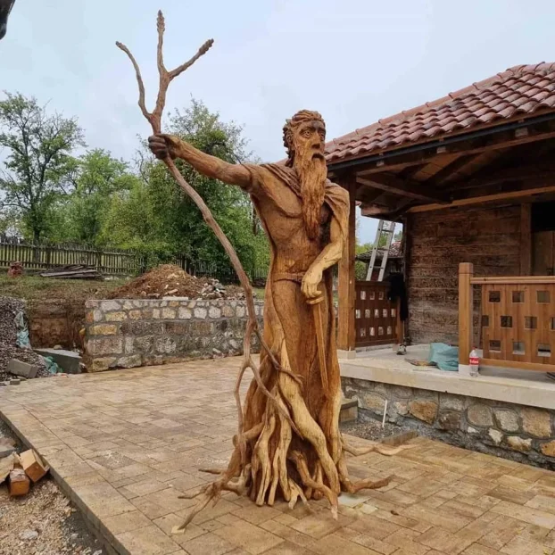 Izrada skulptura po porudzbi od svih materijala i tehnika