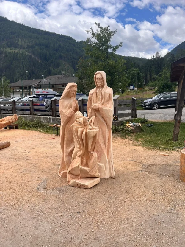 Izrada skulptura po porudzbi od svih materijala i tehnika